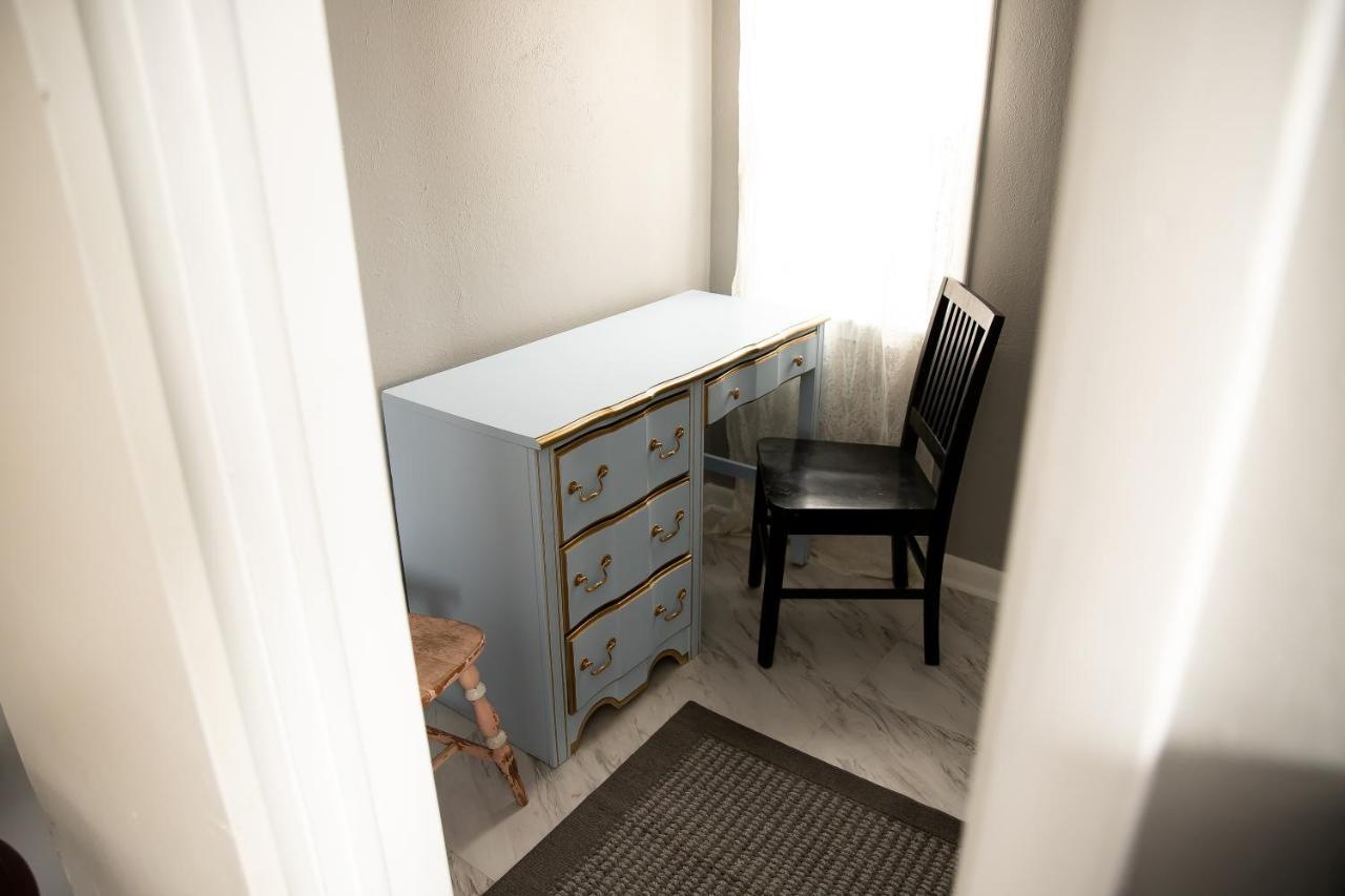 Charming French Studio Apartment Laramie Exterior foto